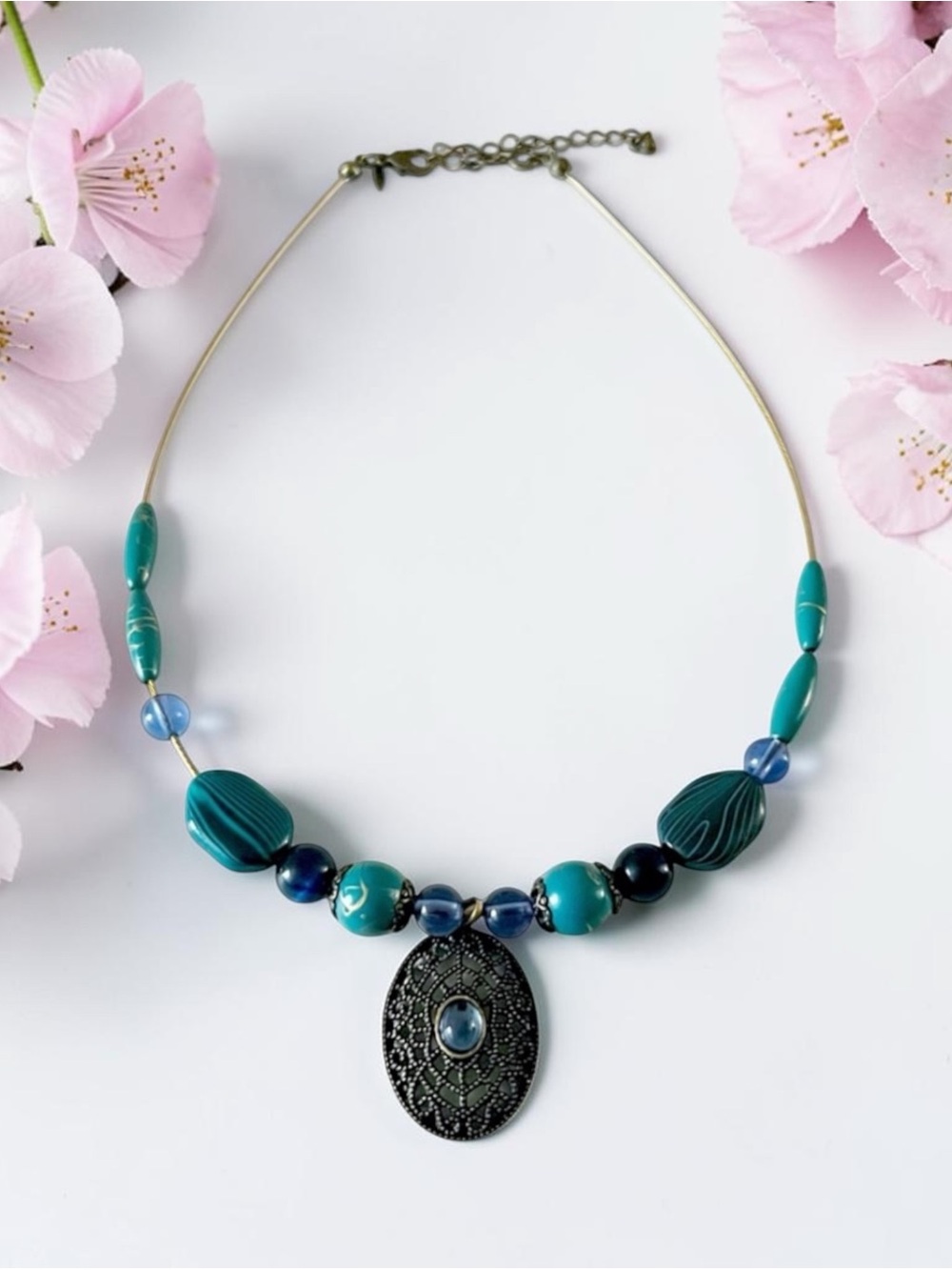 Color Blue Vintage Necklace